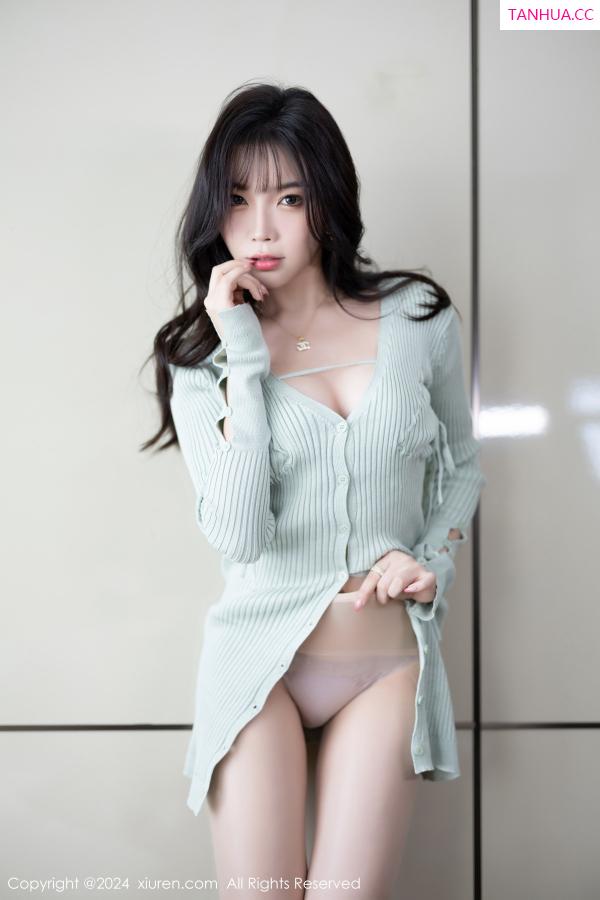 陈芝 芝芝Booty [XiuRen]高清写真图 2024.01.26 No.8028 徐莉芝Booty 丝袜美腿第20张图片